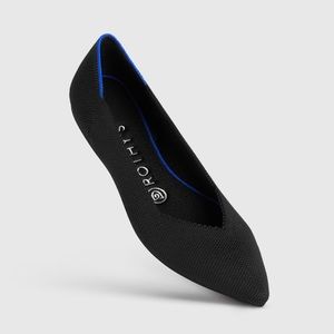 Rothys black Point size 7.5